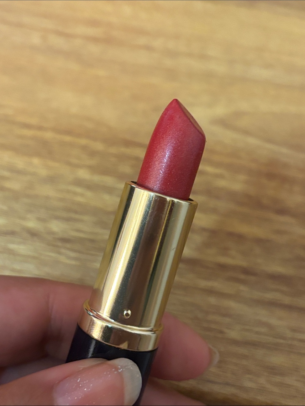 Estée Lauder Pure Color Lipstick / #126 Nectarine